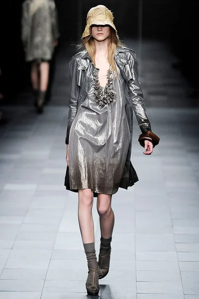 Look 52